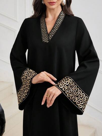 Embroidered Trim Patchwork V-neck Waist Flared Dress